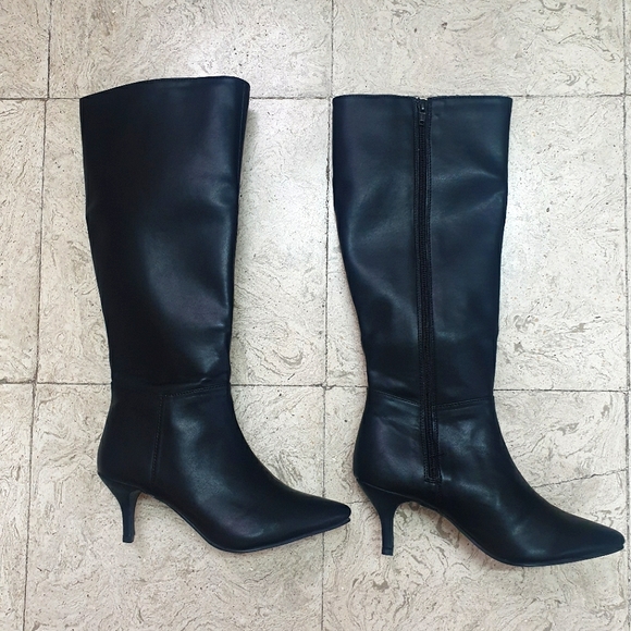 Pointed toe boots - Picture 5 of 12